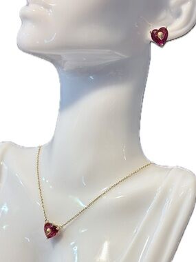 NWT Kurt Geiger Goldtone Fuschia Crystal Heart Pendant Necklace and Earring Set